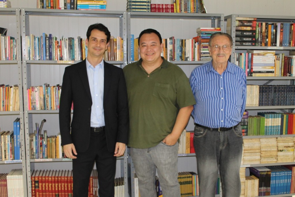 Membros da Diretoria do Projeto Ser Social:  Dr. André Carias de Araujo, Dr. Joel Pusgley e o recém reeleito Presidente da Associação dos Magistrados do Paraná, Frederico Mendes Júnior